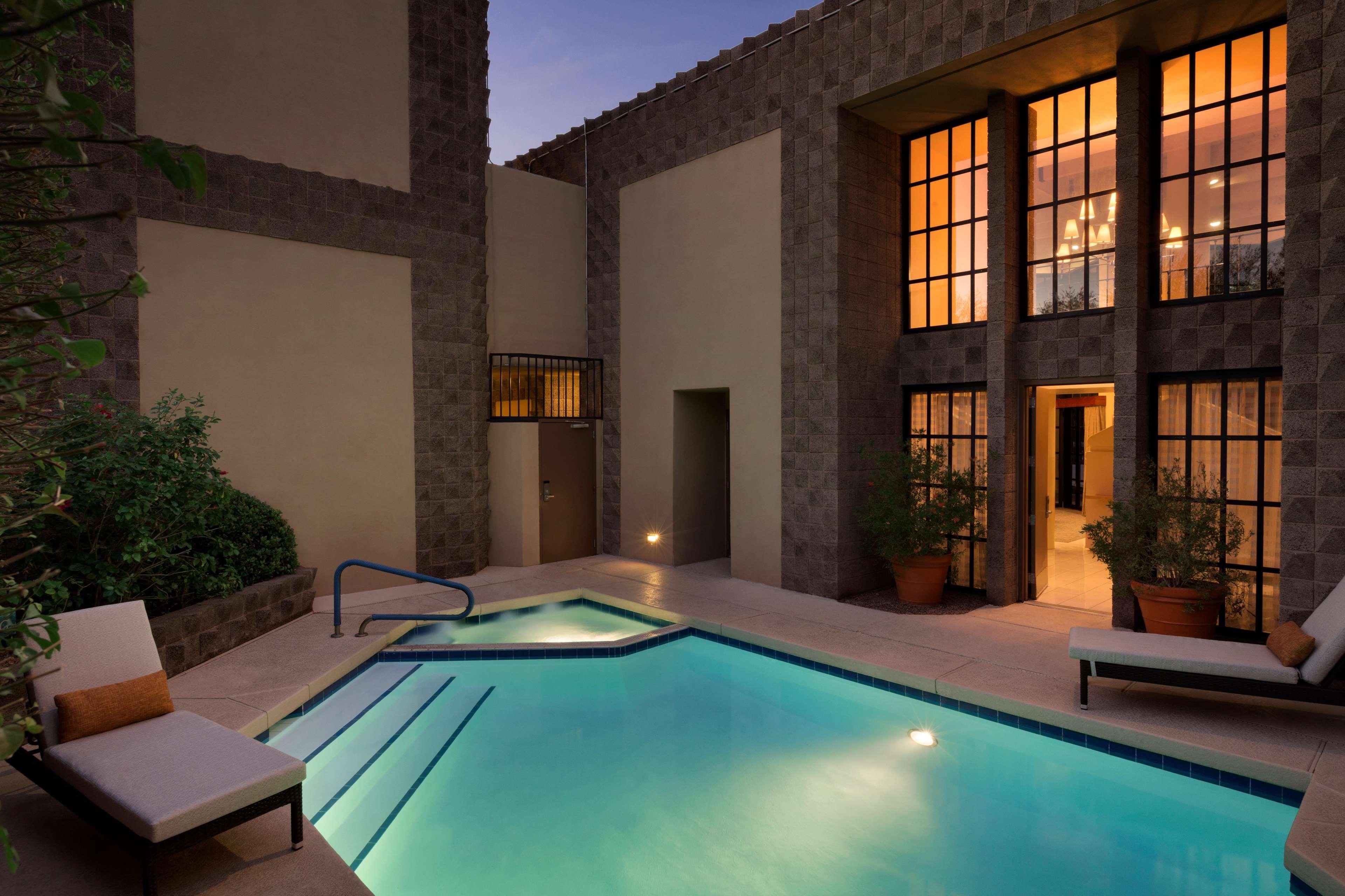 Doubletree By Hilton Paradise Valley Resort 4*